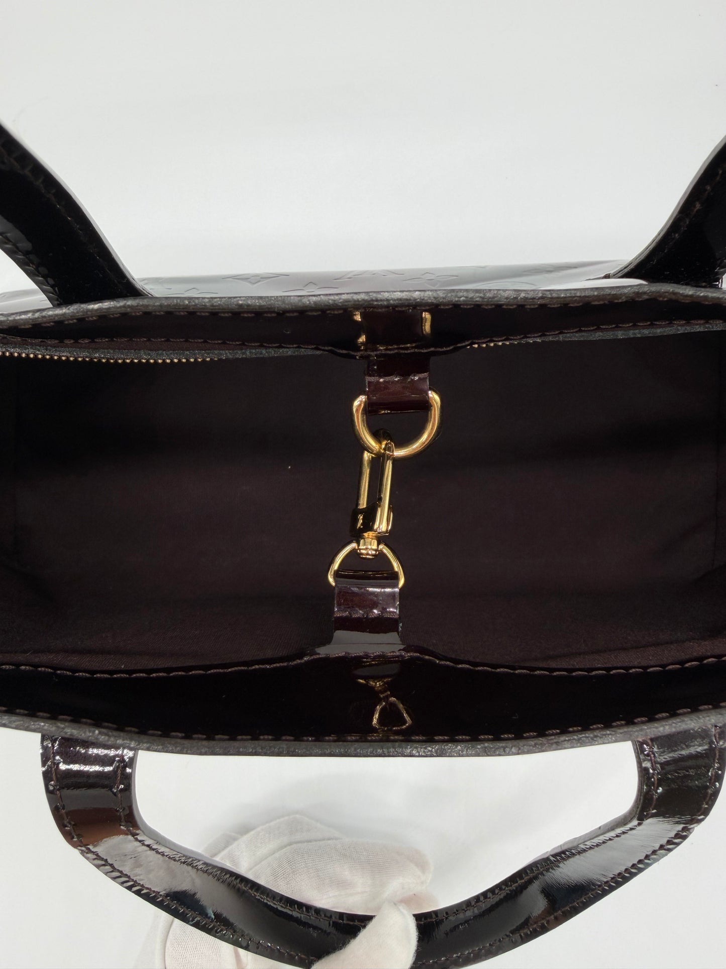 Louis Vuitton Vernis Wilshire PM Amarante