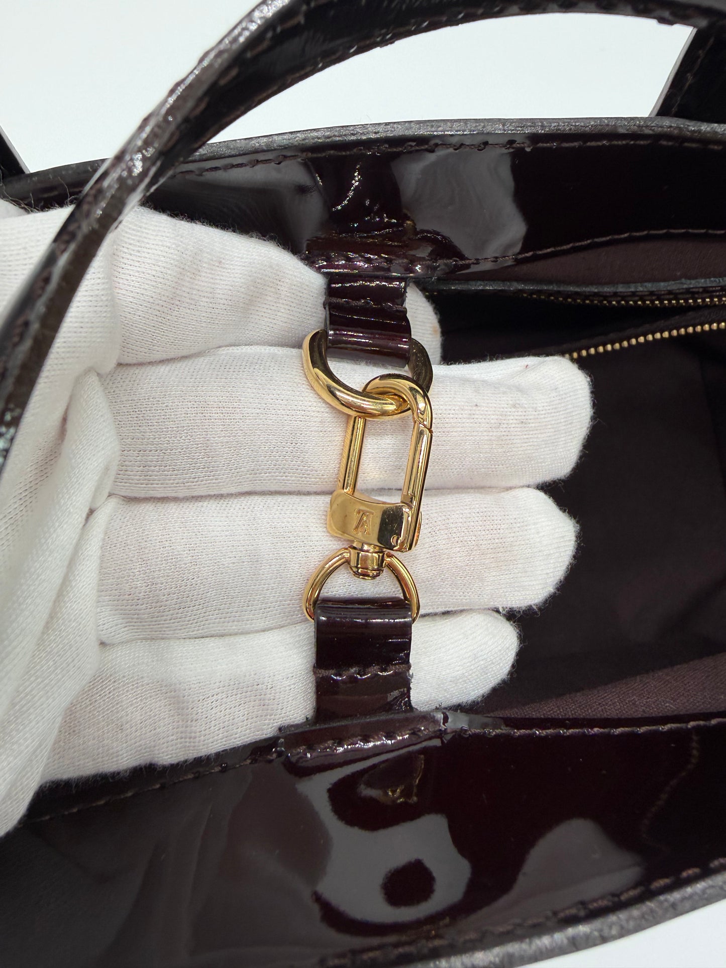 Louis Vuitton Vernis Wilshire PM Amarante