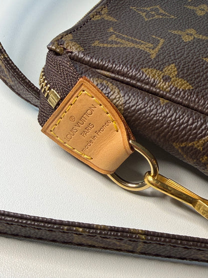 LV Monogram Pochette w/ Strap