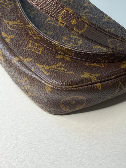 LV Monogram Pochette w/ Strap
