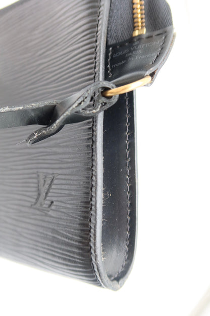 LV Black Epi Leather Pochette