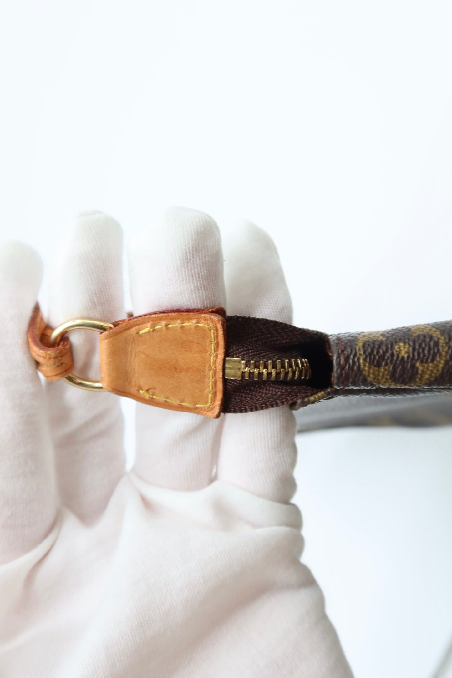 Louis Vuitton Monogram Pochette