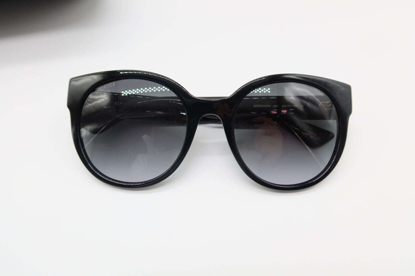 Gucci Round Eyed Sunnies