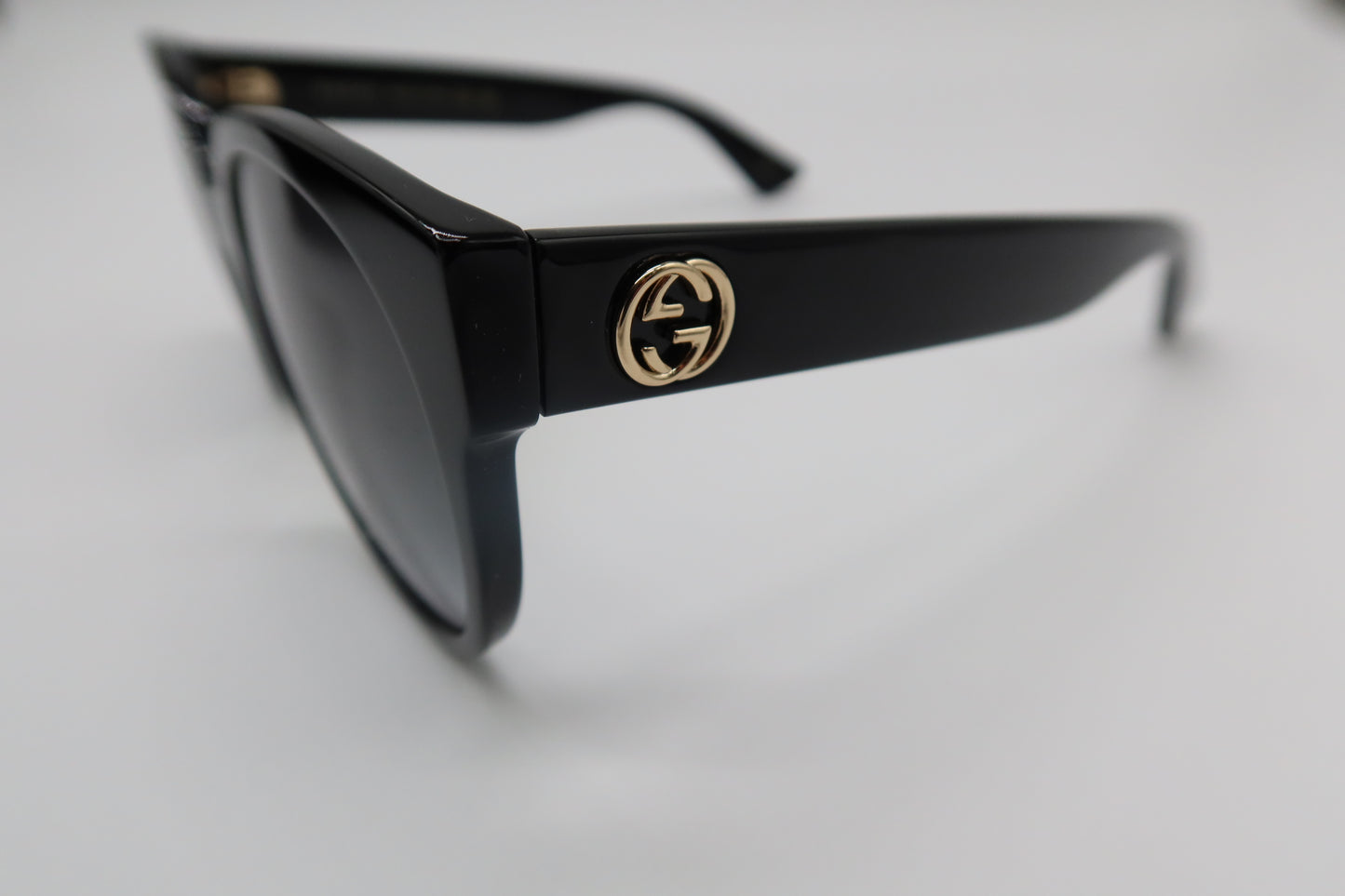 Gucci Round Eyed Sunnies