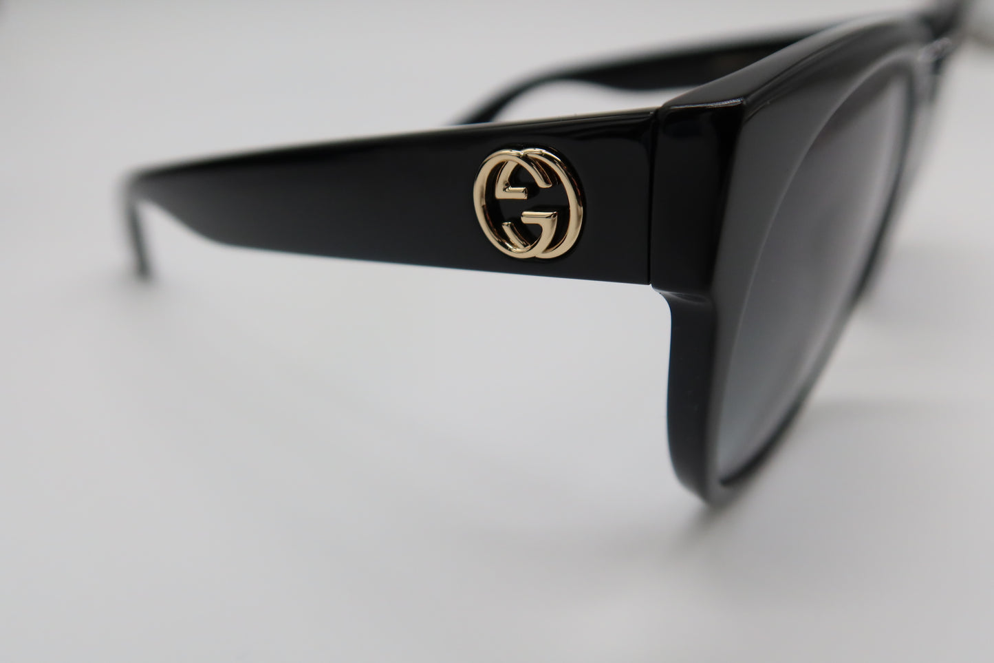 Gucci Round Eyed Sunnies