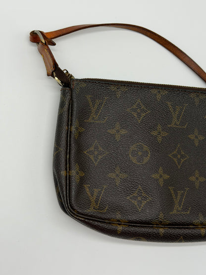 LV Vintage Monogram Pochette