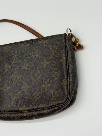 LV Vintage Monogram Pochette