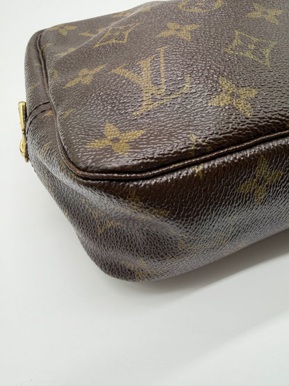 LV Monogram Trousse 23