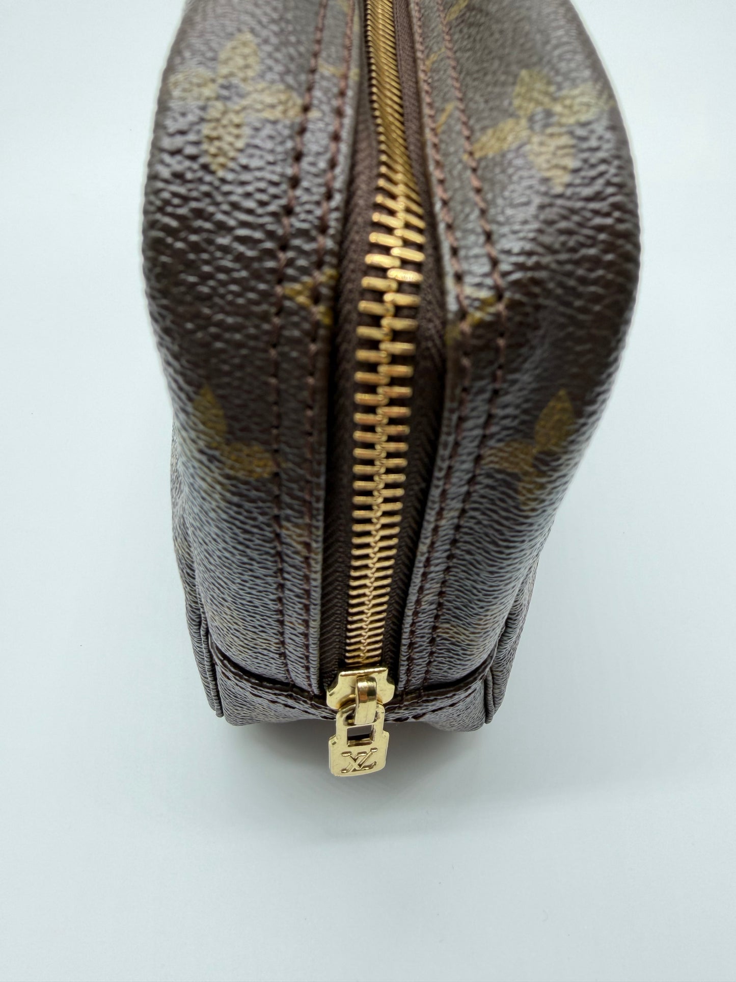 LV Monogram Trousse 23
