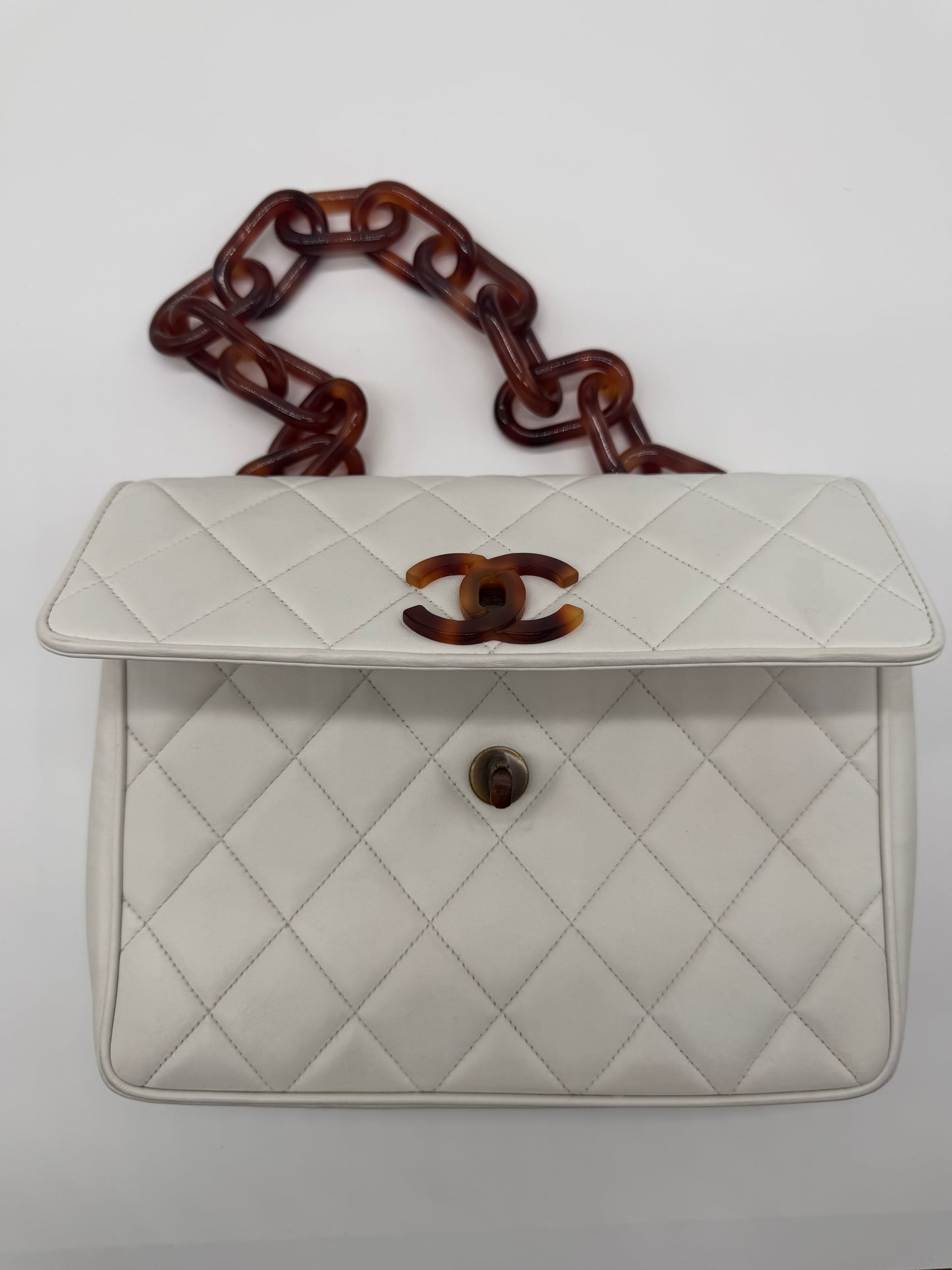 1994 Chanel White Lambskin Tortoiseshell Resin Chain Flap Bag