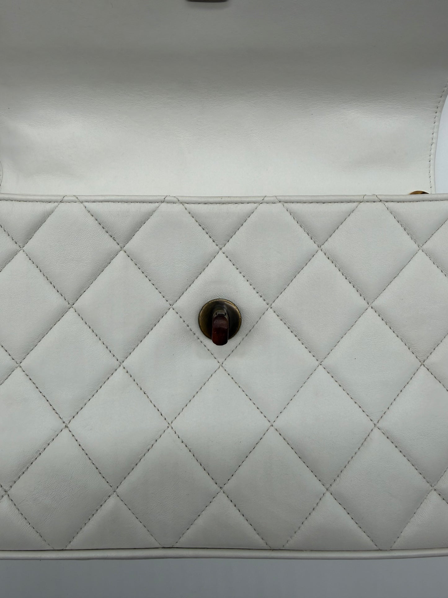 1994 Chanel White Lambskin Tortoiseshell Resin Chain Flap Bag