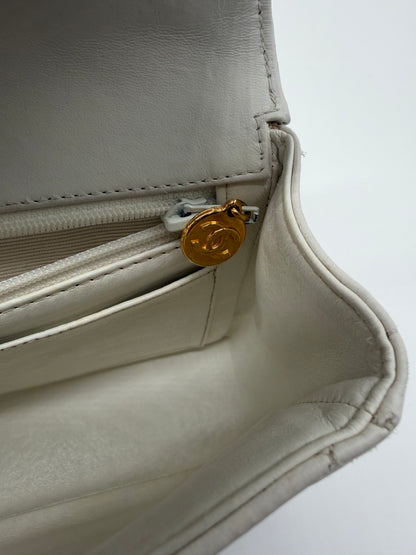 1994 Chanel White Lambskin Tortoiseshell Resin Chain Flap Bag