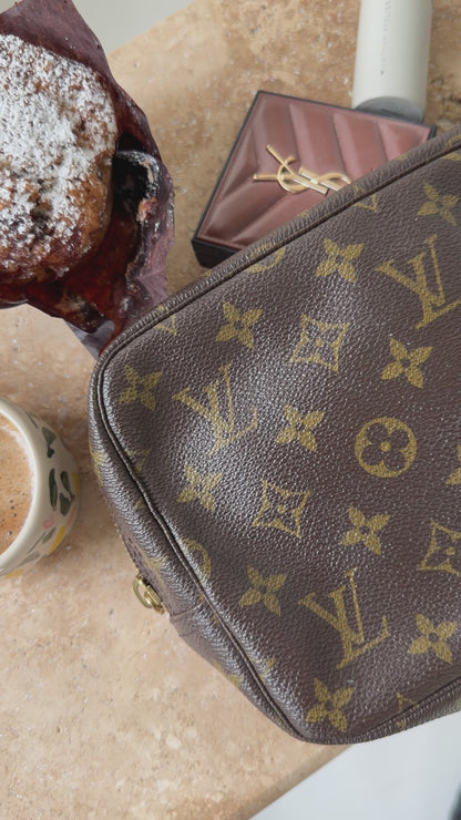 LV Monogram Trousse 23